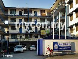 Polis malaysia mengamuk di kedai gunting rambu aceh. Susunan Bendera Di Balai Polis Hut Dharma Wanita Ke 21 Tahun 2020 Gubernur Arinal Berharap Dharma Wanita Persatuan Provinsi Lampung Dukung Visi Gubernur Wanita Berdaya Mediamerdeka Di Bawah Ini Adalah