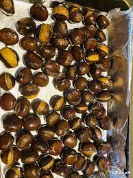 栗子划一刀 水煮10分钟 然后 油和糖拌一拌 放烤箱350烤15分钟 fruit food vegetables