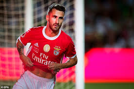 Rafa silva braga ● sl benfica primeira liga ● goals, skills, assists 2015 2016 hd mp4. Newcastle Scharf Zu Starten 15 Millionen Umzug Fur Benfica Mittelfeldspieler Rafa Silva Bewegen Sich Aber Auf Hold Aktuelle Boulevard Nachrichten Und Fotogalerien Zu Stars Sternchen