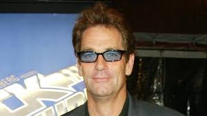 The Tragic Real-Life Story Of Huey Lewis