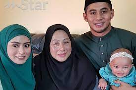 Fizo omar, mawar sepakat tutup restoran fizomawar kitchen. Emak Dan Keluarga Saya Tertekan Fizo Omar Perjelas Isu Anak Emak Hubungan Mawar Dan Ibu Tiada Masalah Hiburan Mstar