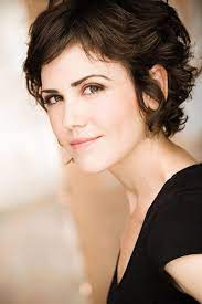 Wir stellen die schönsten locken kommen auch im noch kürzeren varianten als dem bob super rüber. Kurzhharfrisuren Fur Lockige Haare Locken Richtig Stylen Ginnifer Goodwin Toller Haarschn Kurze Lockige Haare Frisuren Kurzes Lockiges Haar Kurzhaarfrisuren