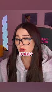 Kayla Lambright's Instagram, Twitter & Facebook