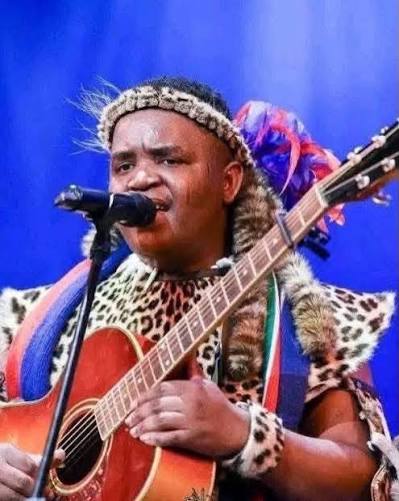We mourn the passing of Scebi Dlamini, popularly known as iNkosi Yamagcokama, a dear friend of the Music Business Academy. 🕊️