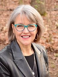 Kimberly Offutt's Instagram, Twitter & Facebook