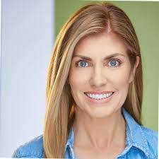 Jennifer Bitting's Instagram, Twitter & Facebook