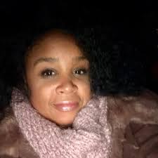 Angela Singleton (@ang0305)