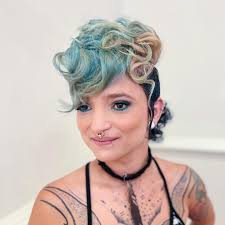 Dali Studio Salon added a new photo.