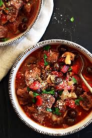A Balsamic Vinegar Spiked Broth Is The Base Of This Slow Cooker Mediterranean Beef Stew That S Fall Crockpot Recipes Crockpot Recipes Healthy Crockpot Recipes