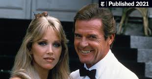 Tanya Roberts, a Charlie's Angel and a Bond Girl, Is Dead at 65