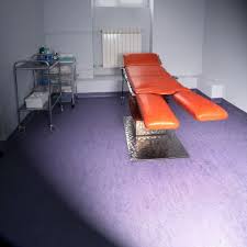În urma rebrandingului, maternitatea regina maria va purta numele de regina maria spital de obstetrică şi ginecologie, cmu kids va deveni regina maria policlinica pentru copii, iar spitalul euroclinic se va numi regina maria. Clinica Regina Maria Enescu