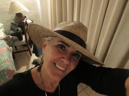 What are good pedicure places in Versalles?