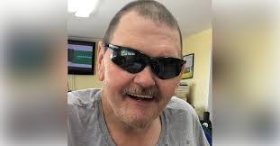 Carl Barrow's Instagram, Twitter & Facebook