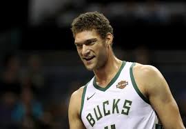 Il lungo di milwaukee già immagina il proprio dopo con lebron james volato a los angeles, la eastern conference non ha più un padrone, ma. Unwanted In L A Brook Lopez Became Milwaukee S Splash Mountain The New York Times