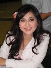 Film jadul dua kekasih 1⁄2 paramitha rusady, ayu azhari, donni damara. Ultah Paramitha Rusady Tanam Pohon Okezone Celebrity