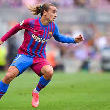 Il évolue dans le championnat d'espagne au poste d'attaquant/milieu offensif du fc barcelone. E9falzzuxlyyem