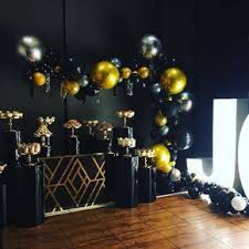 Black And Gold Party Set Up Black Gold And Silver Balloon Decorations Black Gold Party Black And Gold Party Decorations Silver Party Decorations