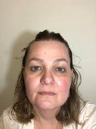 Peachy pink eye shadow for tired eyes