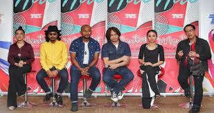 Apex tajudin, juara mingguan pada episod lalu, harus mengekalkan prestasinya jika mahu menepis saingan dari sharee lopes, ryan que, rika riana dan arayn malek. Mentor Milenia 2019 Tampil Format Baru