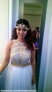 Debina Bonnerjee Is An Indian Television Actress She Is Popularly Known For Her Television Role Of Sita In Televisio Indian Celebrities Formal Dresses Dresses
