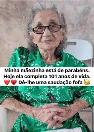 Quinta- Quinta-feira A parte mais bonita do nosso dia é quando Deus diz:  "Levanta, tenha uT novo dia pra você, vai à luta sem medo, pois estou  contigo. Feliz Quinta-feira! B m