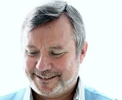 Wilfred Owen's Voices: Language and Community: Amazon.co.uk: Kerr, Douglas:  9780198123705: Books