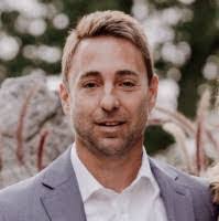 Adam Hartsough's Instagram, Twitter & Facebook