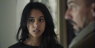 Demain nous appartient (spoilers) 1er au 5 avril 2024 : Amel sombre et  Violette flambe (+ bande-annonce intrigue Sacrifices)