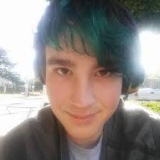 Garrett Avery (@IAmAnEraser)