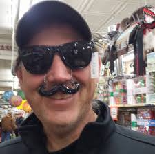 What are some great restaurants in Branson to host 30 people with a variety  of menu items?