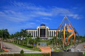 Book cyberjaya universiti islam malaysia hotels and get the lowest price guranteed by trip.com! Using Technology To Transform Higher Education In Malaysia Microsoft Malaysia News Center