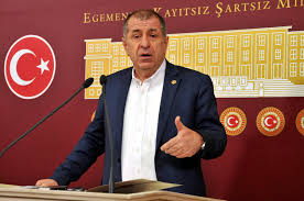 Jun 21, 2021 · bağımsız i̇stanbul milletvekili ümit özdağ, malazgirt meydan savaşının 950'nci yıl dönümünde 26 ağustos'ta partiyi kuracaklarını açıkladı. Former Ip Lawmaker Ozdag Announces New Party Details Daily Sabah