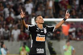 Pedrinho, 23, from brazil sl benfica, since 2020 right midfield market value: Pedrinho Ouviu Que Teria De Jogar No Sacrificio Contra O Fluminense Corinthians E Isso Corinthians Ge