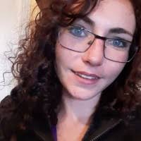 Kerri Marlow's Instagram, Twitter & Facebook