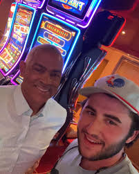 Garrett Cole (@roostercole) • Instagram photos and videos