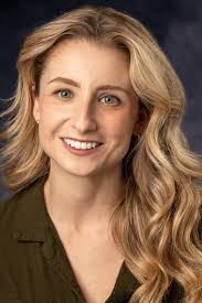 Angie Higgins's Instagram, Twitter & Facebook