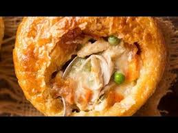 Everybody Will Fall In Love With This Chicken Pot Pie A Creamy Chicken And Vegetable Fillin Puff Pastry Recipes Dinner Chicken Pot Pie Best Chicken Pie Recipe