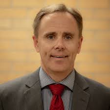 Hi everyone! It is my genuine pleasure to announce that I've been chosen to  drive the OSCAR MAYER FOODS Wienermobile starting this June. With 7500  applicants this year, I was one of