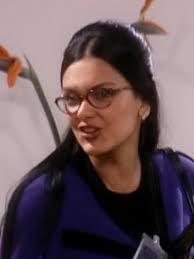 Betty Invita A Almorzar Al Cuartel Al Lenoir