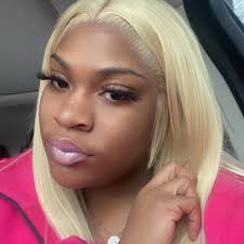 Who can retwist dreads in Chicago?