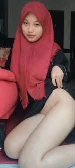 Colmek hijab merah