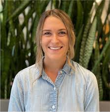 Ellen Duffy's Instagram, Twitter & Facebook