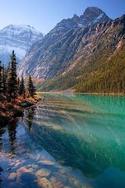 Lake Jasper National Park Canada صور كندااكتشف كندا اجمل بلد في العالمشاهد صور الطبيعة الخلابة المناظر National Parks Canada National Parks Places To Visit