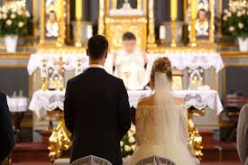 Empfang des brautpaares am kircheneingang. Katholische Trauung 5 Voraussetzungen Kirchlich Zu Heiraten