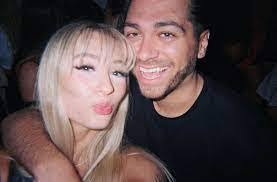 Tamara Rickman's Instagram, Twitter & Facebook