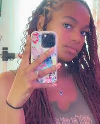 ℝ𝕙𝕤𝕒 𝔻𝕒𝕟𝕔𝕖