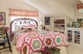 Decorating With Quilts Town Country Living