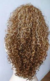 This hair type can easily look voluminous even with air. 25 Haircuts For Long Curly Hair 24 V Shaped Curly Hair Longhair Curly Hair Styles Naturally Curly Hair Styles Hair Styles