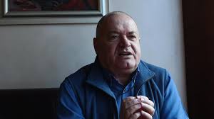 Forgács gábor viccet mesél meglehetősen erős hangváltásokkal. Forgacs Gabor Megnyerte Az Elso Csatat A Rak Ellen Blikk
