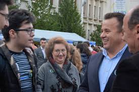 Maybe you would like to learn more about one of these? Ministrul EducaÅ£iei NaÅ£ionale Liviu Pop A Vizitat Atelierele Organizate La Usv La Noaptea CercetÄƒtorilor A Vorbit Cu Doi Olimpici Suceveni Si A Jucat O PartidÄƒ De Sah Cu O ElevÄƒ